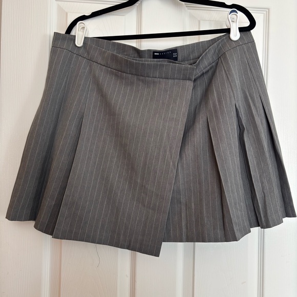 ASOS Dresses & Skirts - Gray Mini Skirt